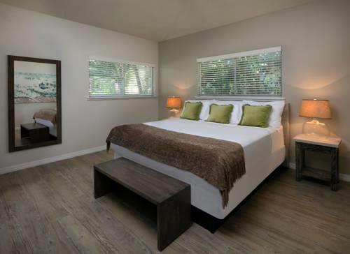 La Siesta Resort  Marina in Islamorada FL 25