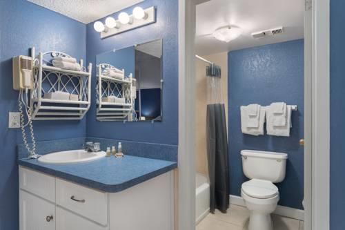 Island Inn Beach Resort in Treasure Island FL 94