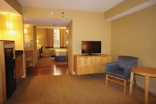 La Quinta Inn  Suites Sarasota in Sarasota FL 94