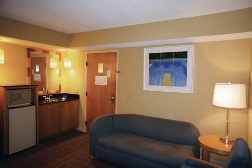 La Quinta Inn  Suites Sarasota in Sarasota FL 79