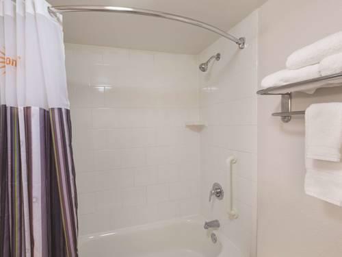 La Quinta Inn  Suites Sarasota in Sarasota FL 33