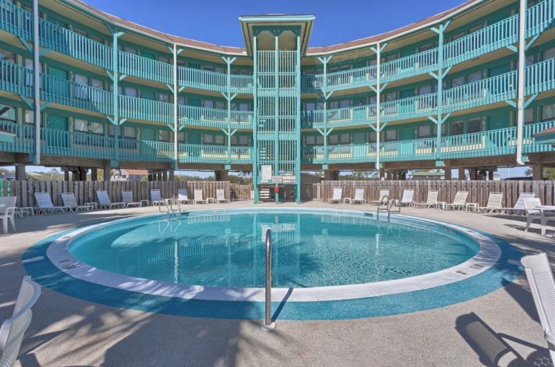 Seabreeze Condominium Pool Gulf Shores Alabama