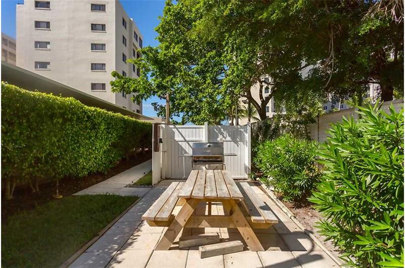 Grill area at Sandarac in Ft. Myers  Beach Florida