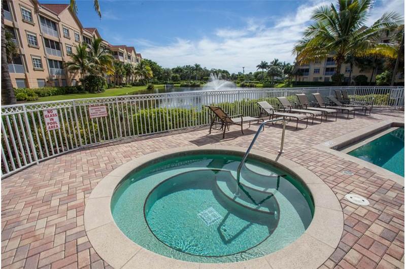 Relaxing hot tub at Bella Lago in Fort Myers Beach Florida