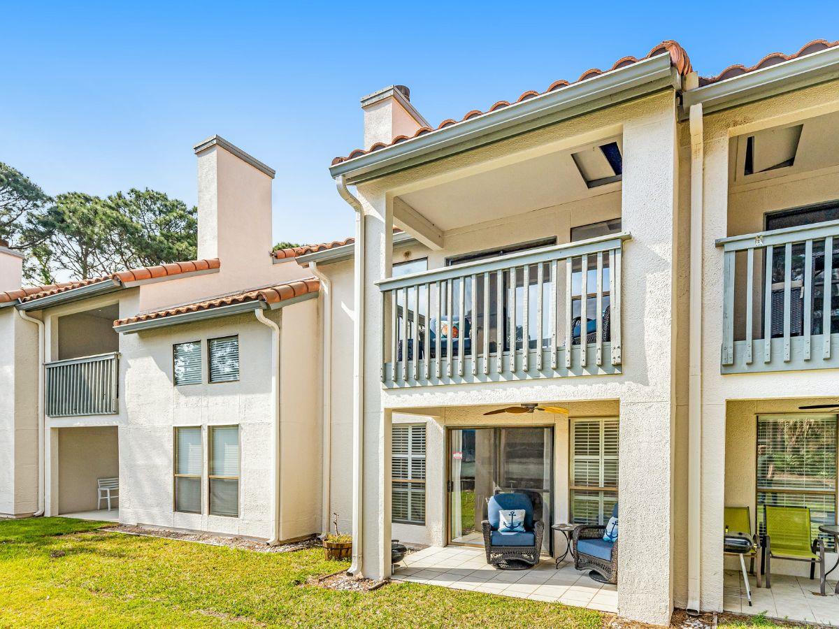 477015 Topsl Tennis Village  1880 0 202310 5136