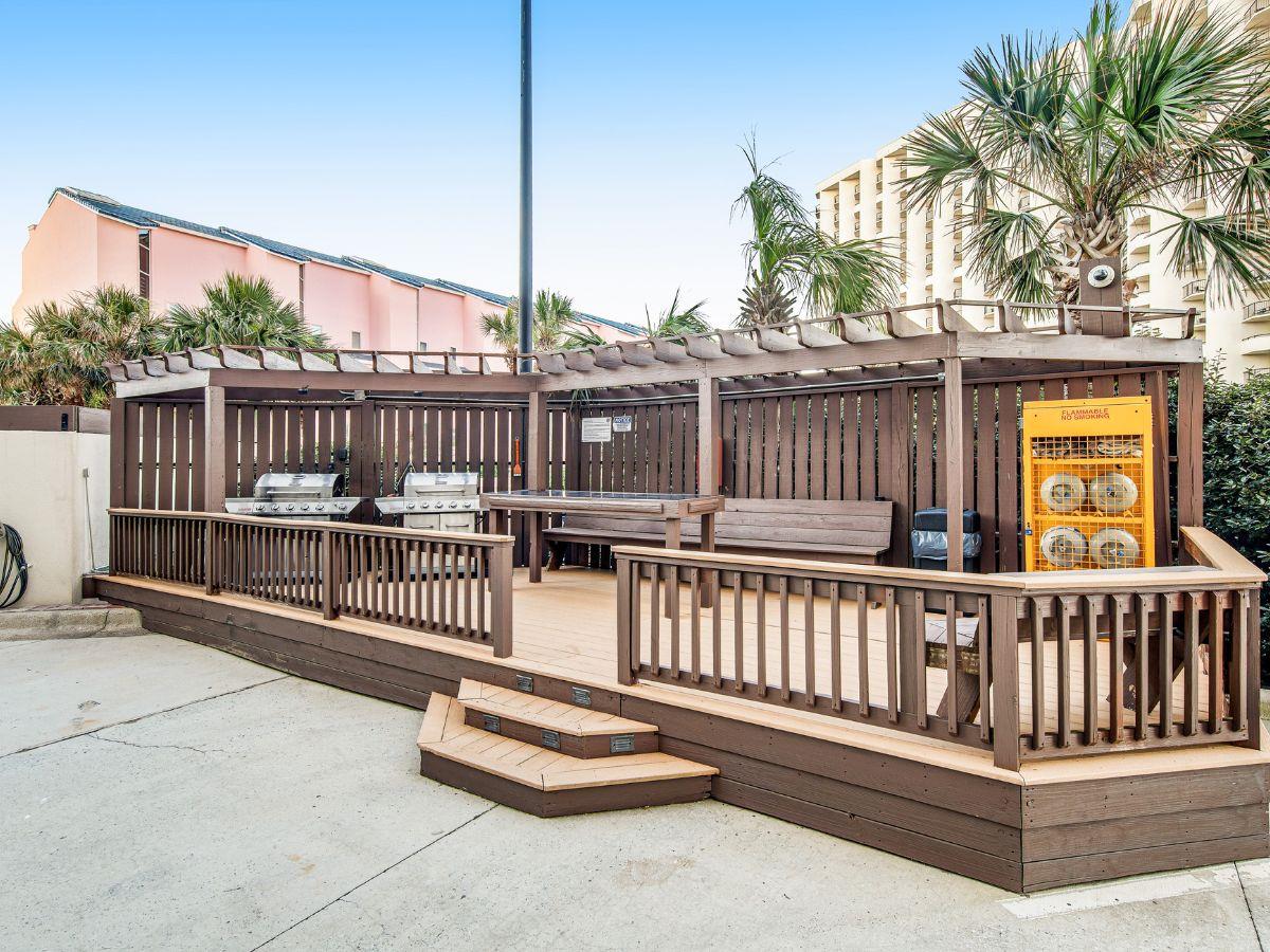 477018 Topsl Tennis Village  1880 0 202310 5139