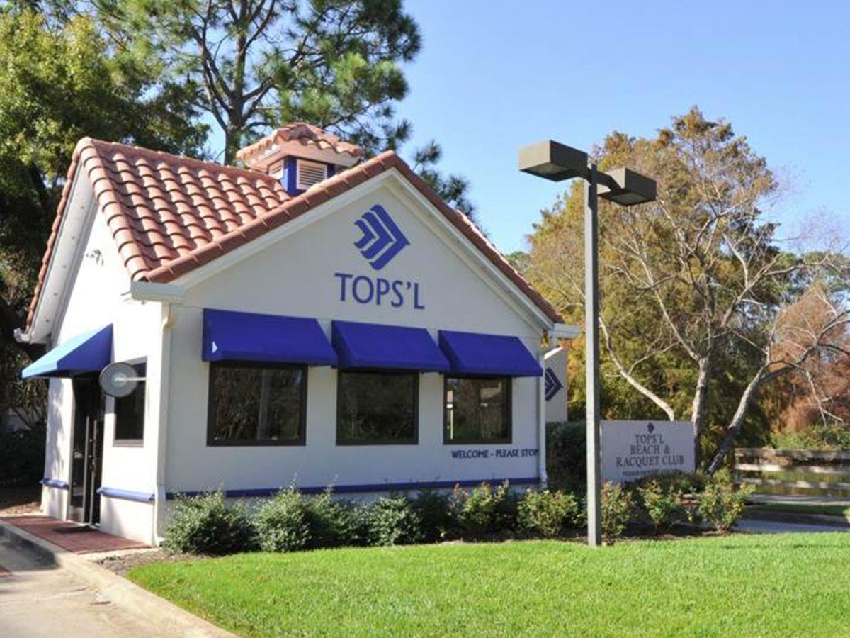 477023 Topsl Tennis Village  1880 0 202310 51314