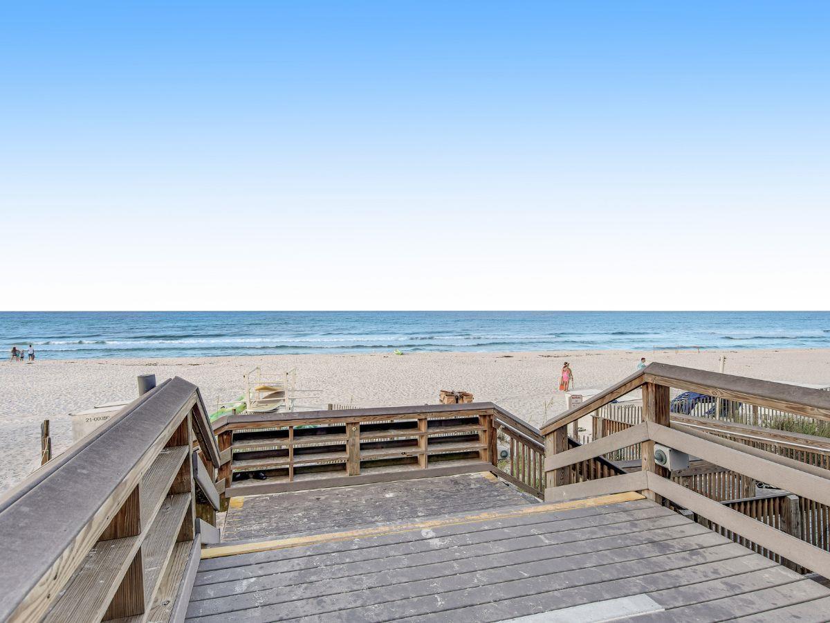 477030 Topsl Tennis Village  1880 0 202310 51321