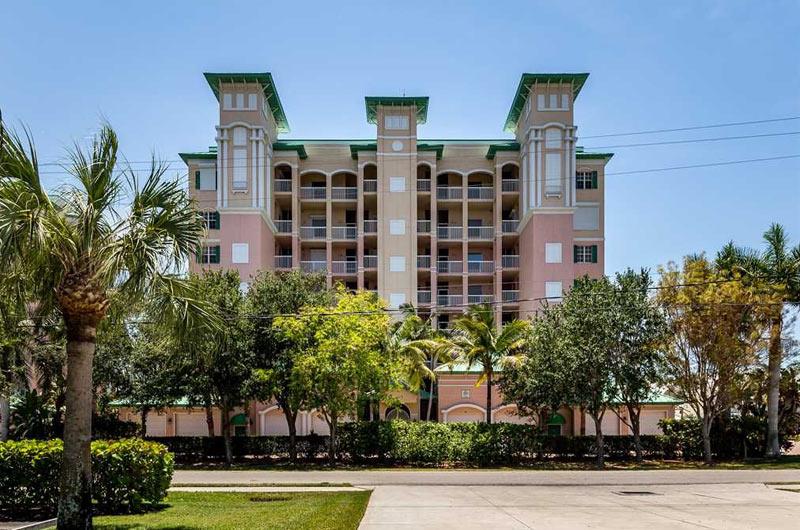 Palm Harbor Condos in Fort Myers Beach FL is a lovely building