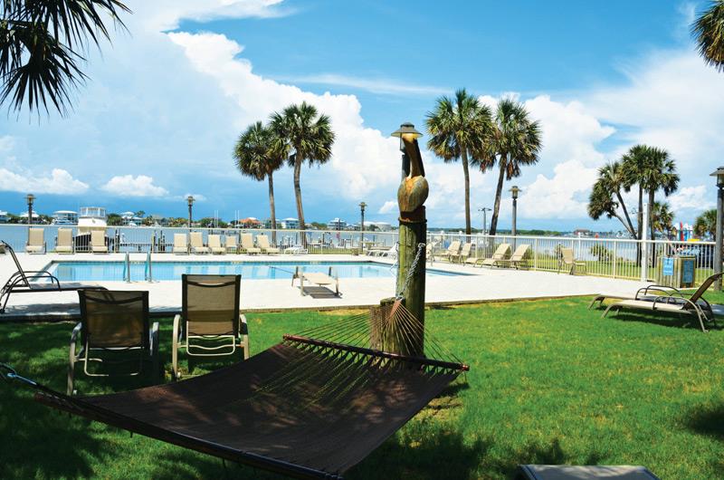 Sabine Yacht  Racquet Club in Pensacola FL