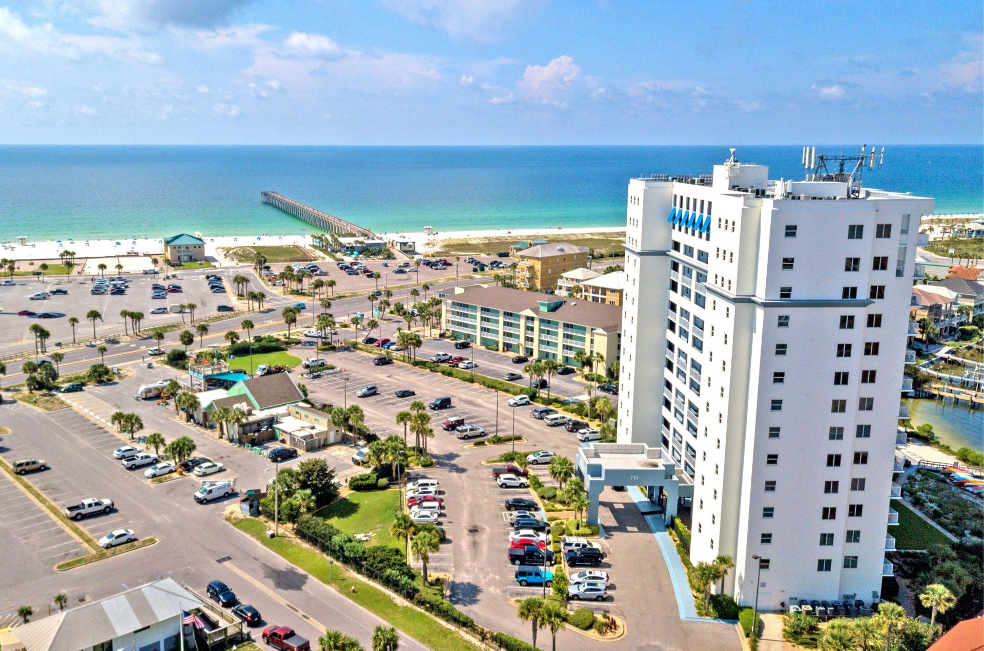 South Harbour is only a short walk away from stunning Gulf beaches
