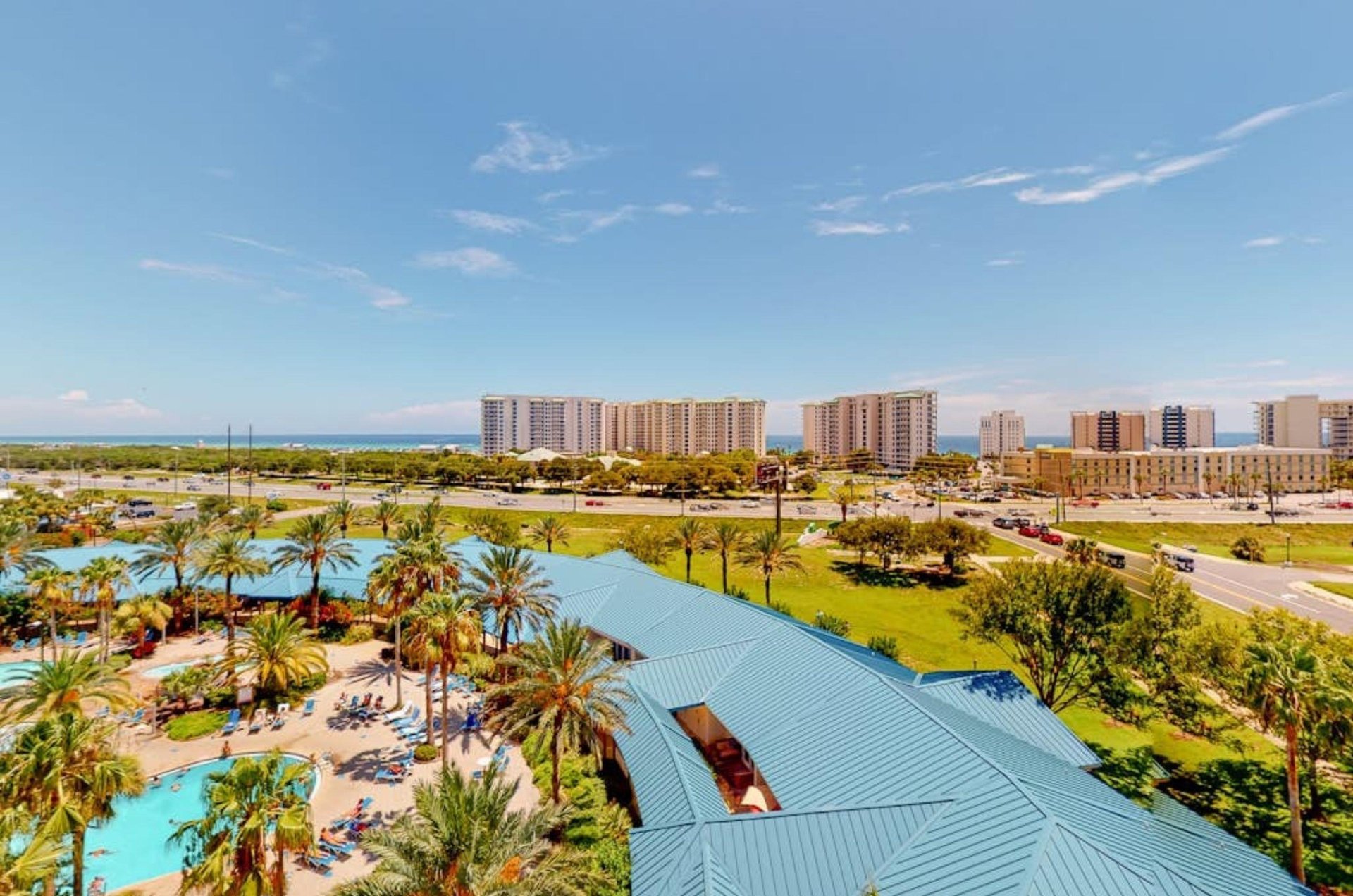 The Palms of Destin offers a shuttle service directly to beach