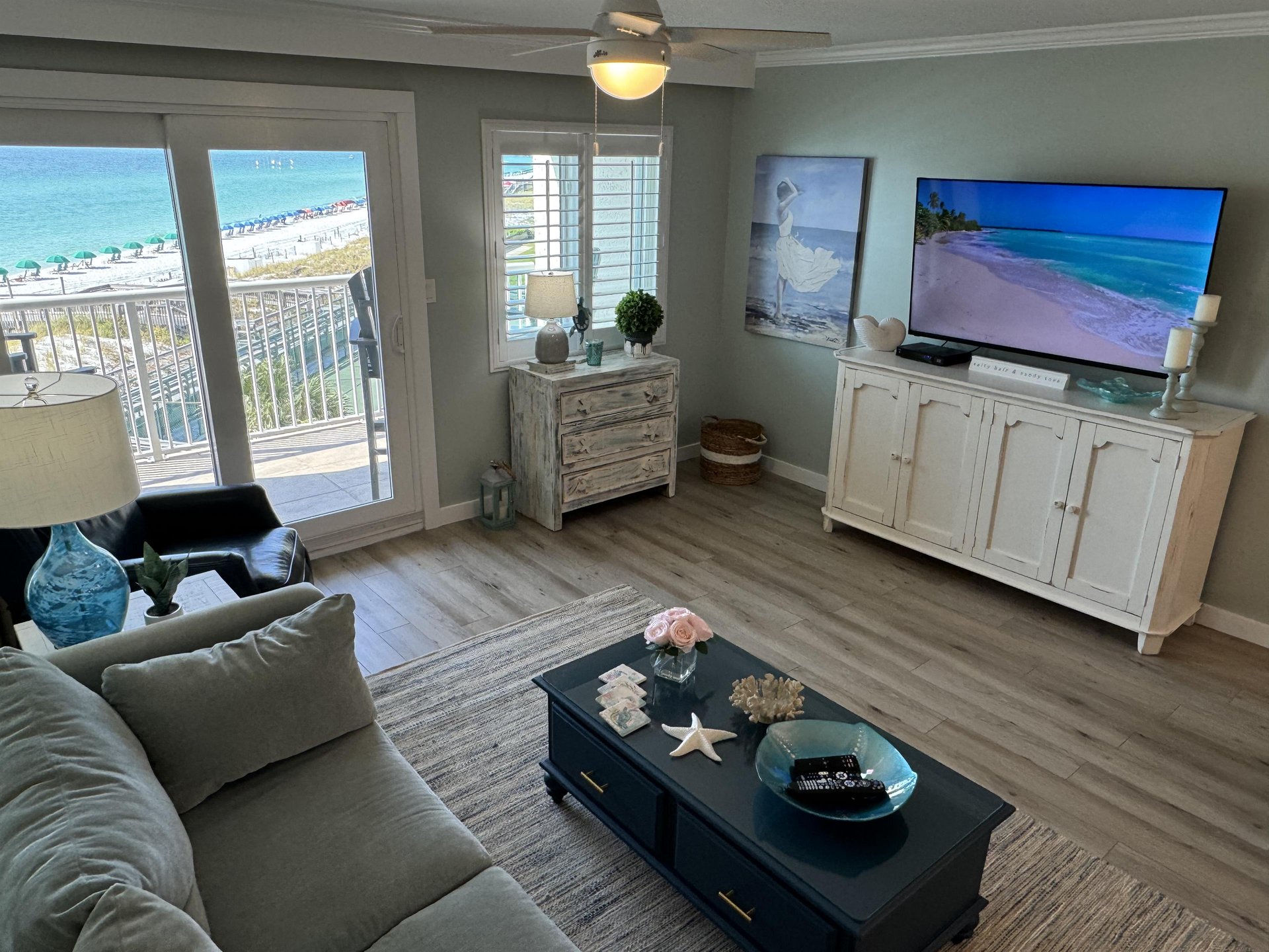 Holiday Surf and Racquet Unit 422 2