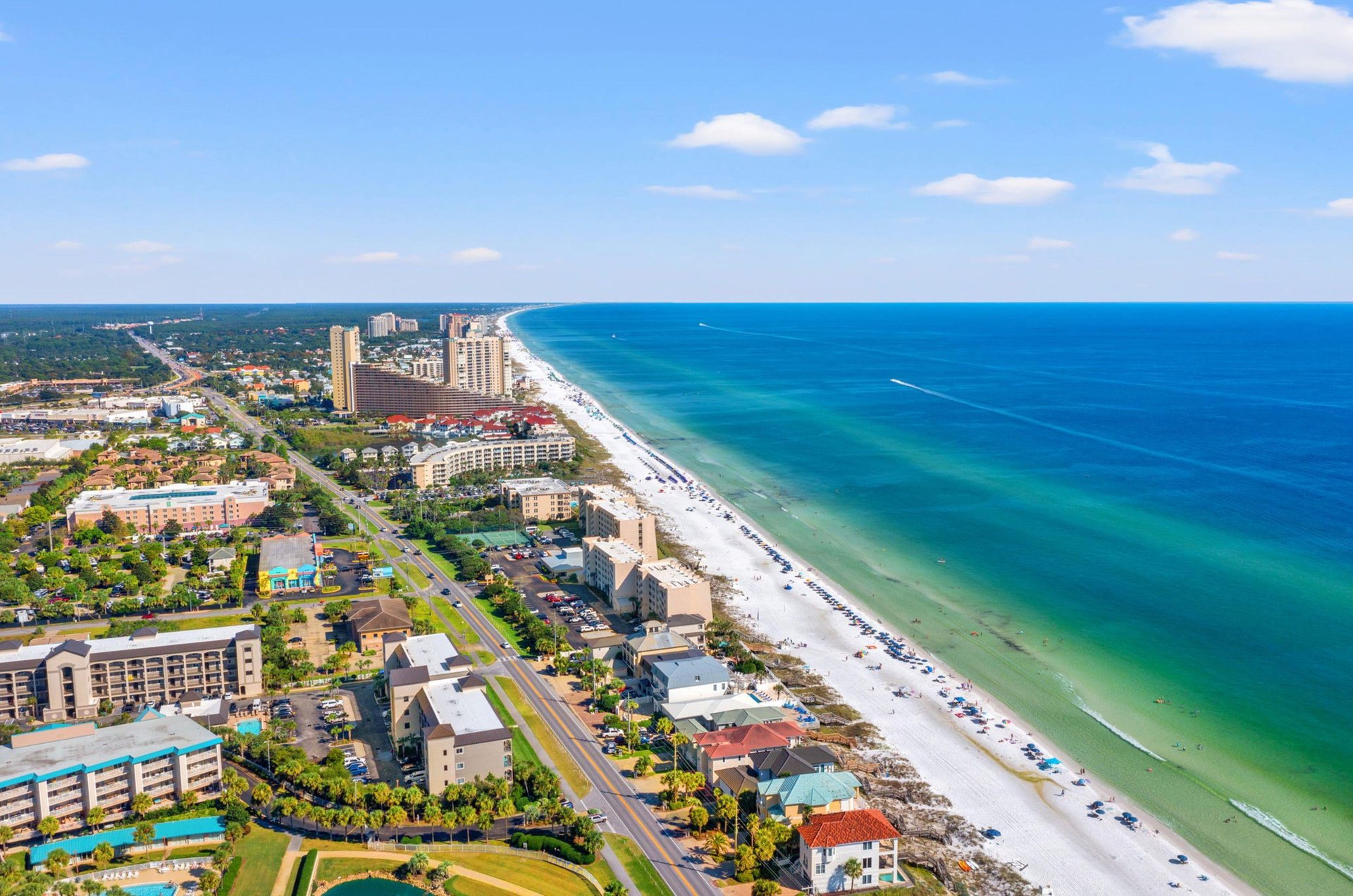 477421 Alerio Condos  1952 0 20239 51311