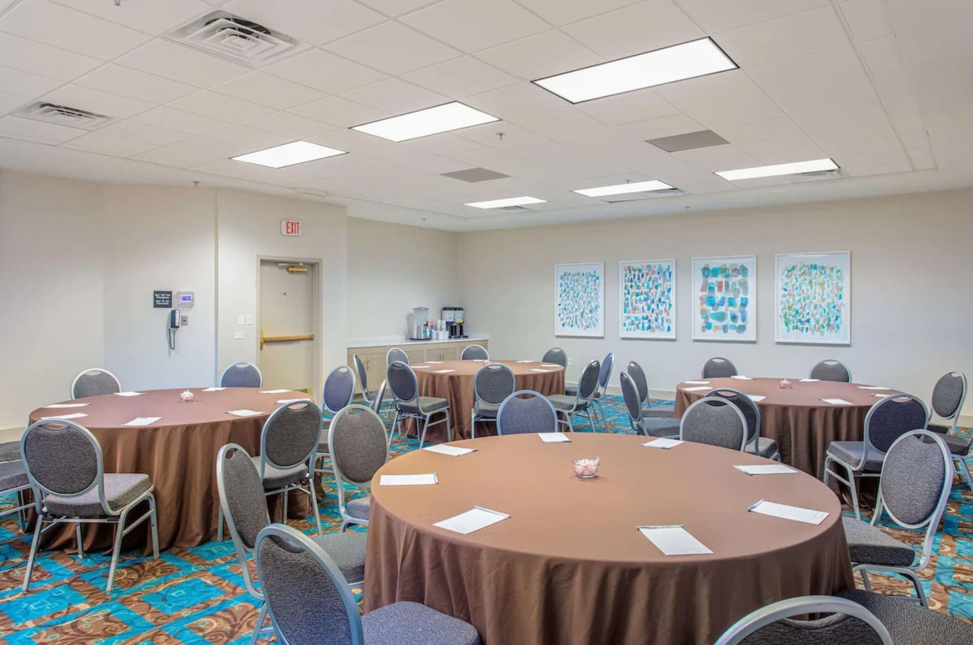 Schedule a meeting at Hampton Inn Pensacola Beach