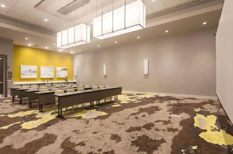 Hilton Garden Inn Fort Walton Conference Room