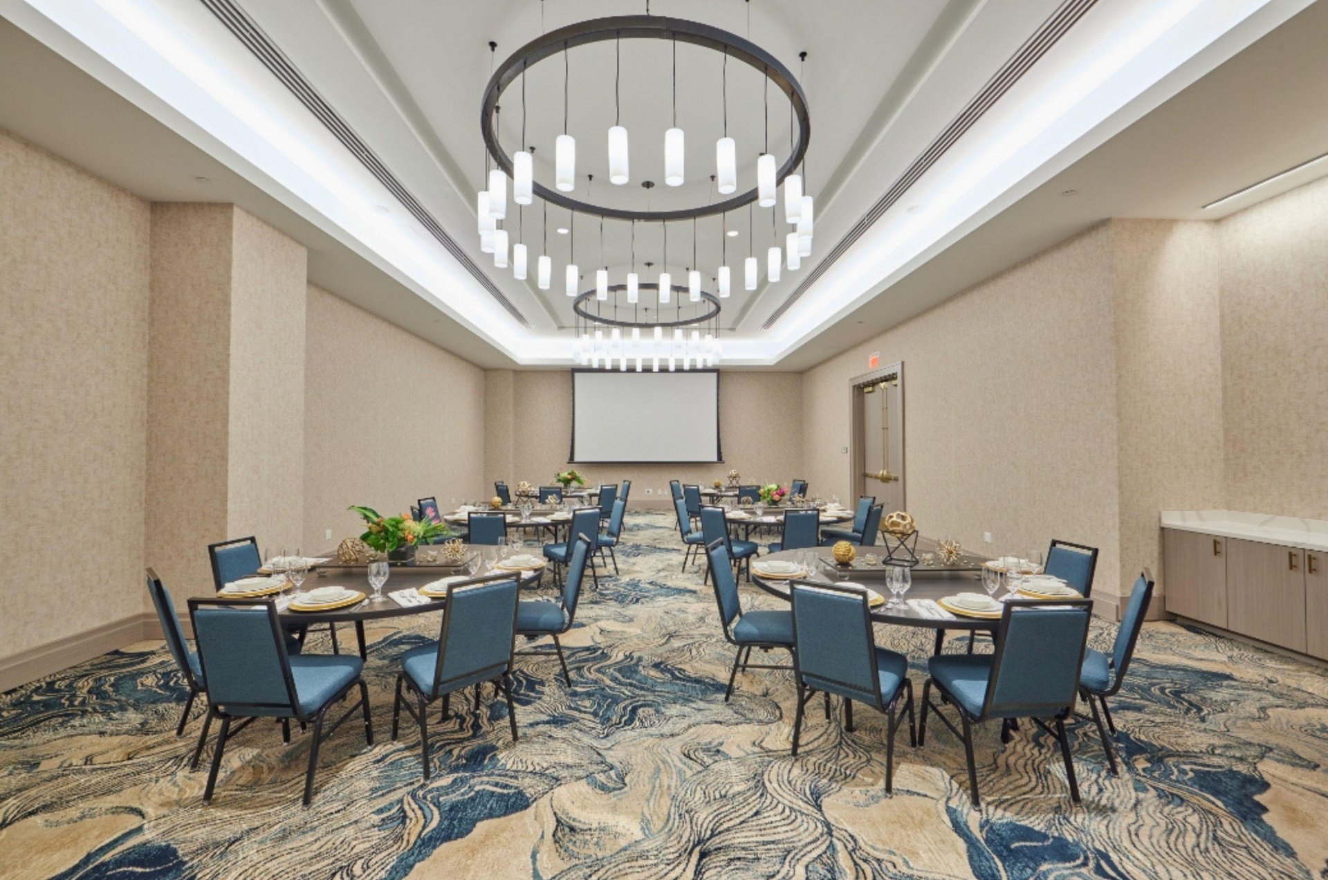 A meeting room in Hotel Effie Sandestin.