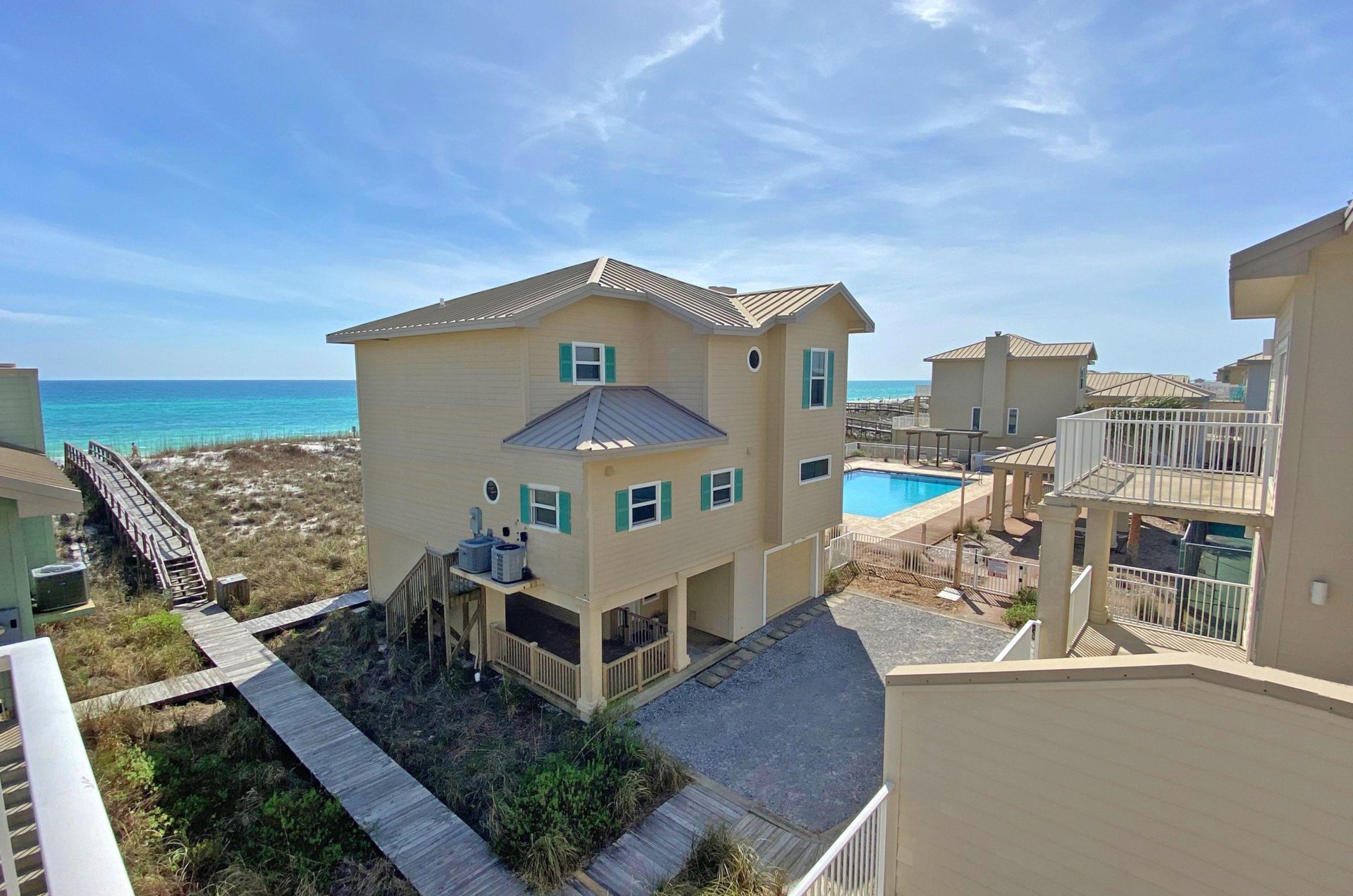 The luxurious townhomes are perfectly located by the white, sandy Gulf beaches