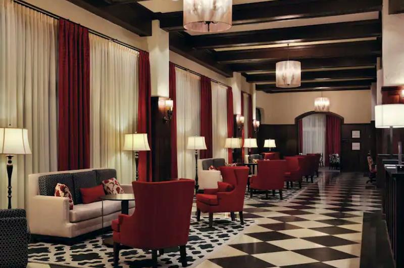 477517 Hampton Inn And Suites Bradenton Historic District  1966 0 202111 5136