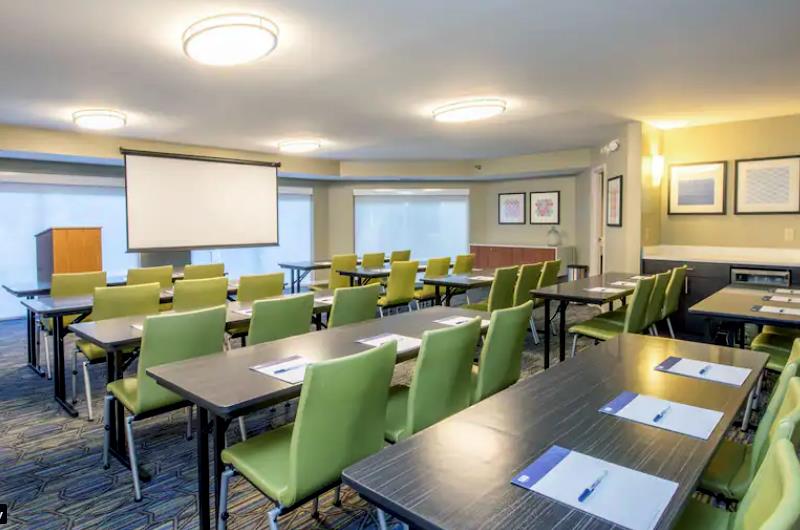 477553 Holiday Inn Express Bradenton West  1969 0 202111 5139