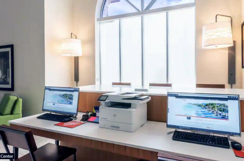 477556 Holiday Inn Express Bradenton West  1969 0 202111 51312