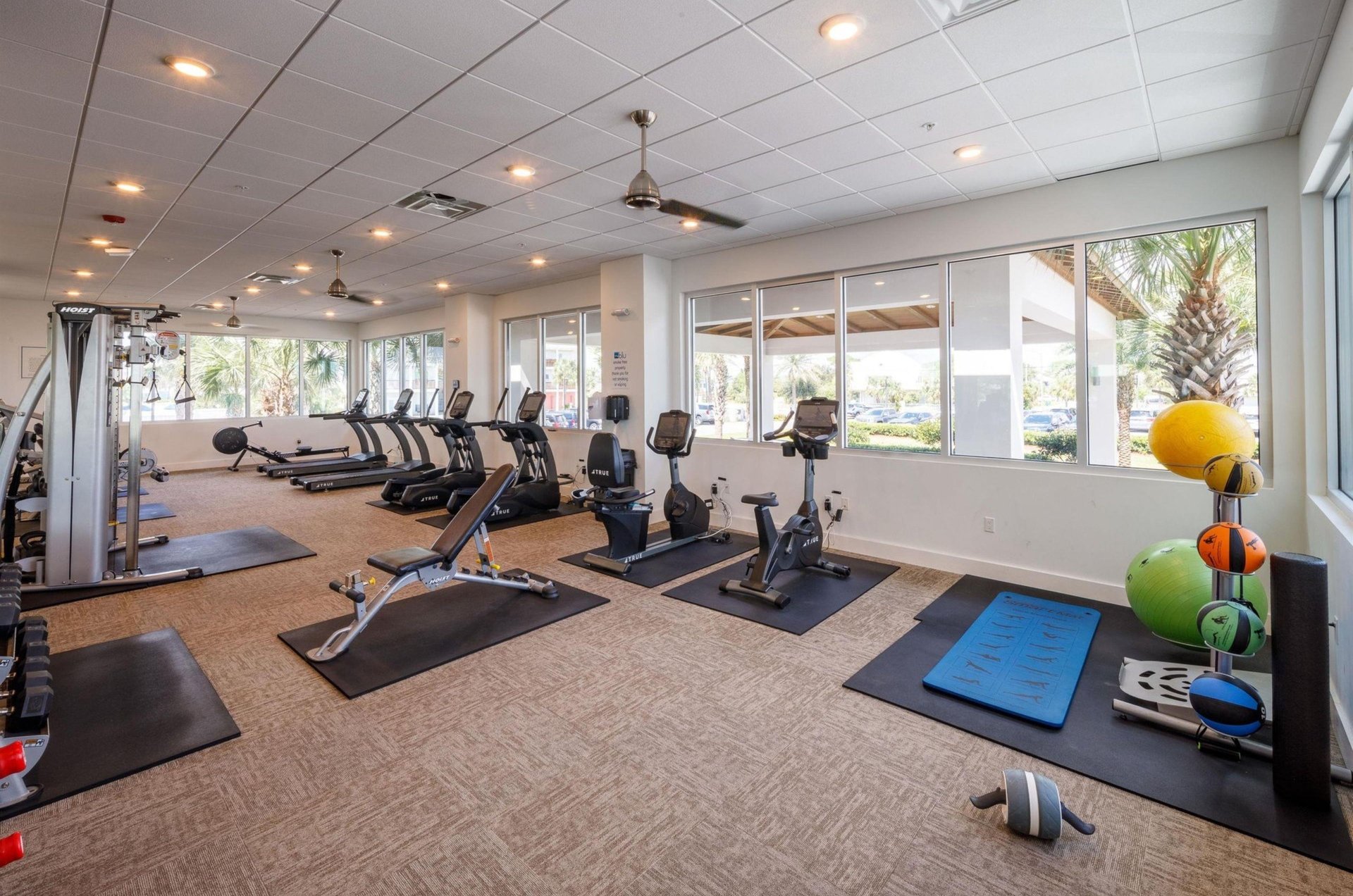 The gym at Blu Condos