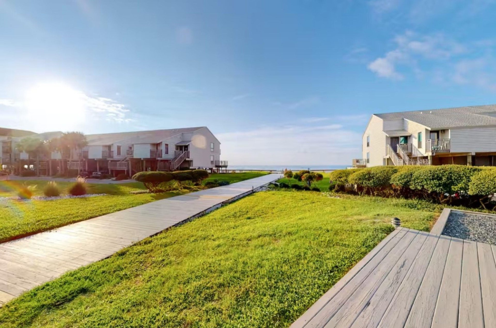 477788 Ocean Mile Condo Rentals  2014 0 202312 5139