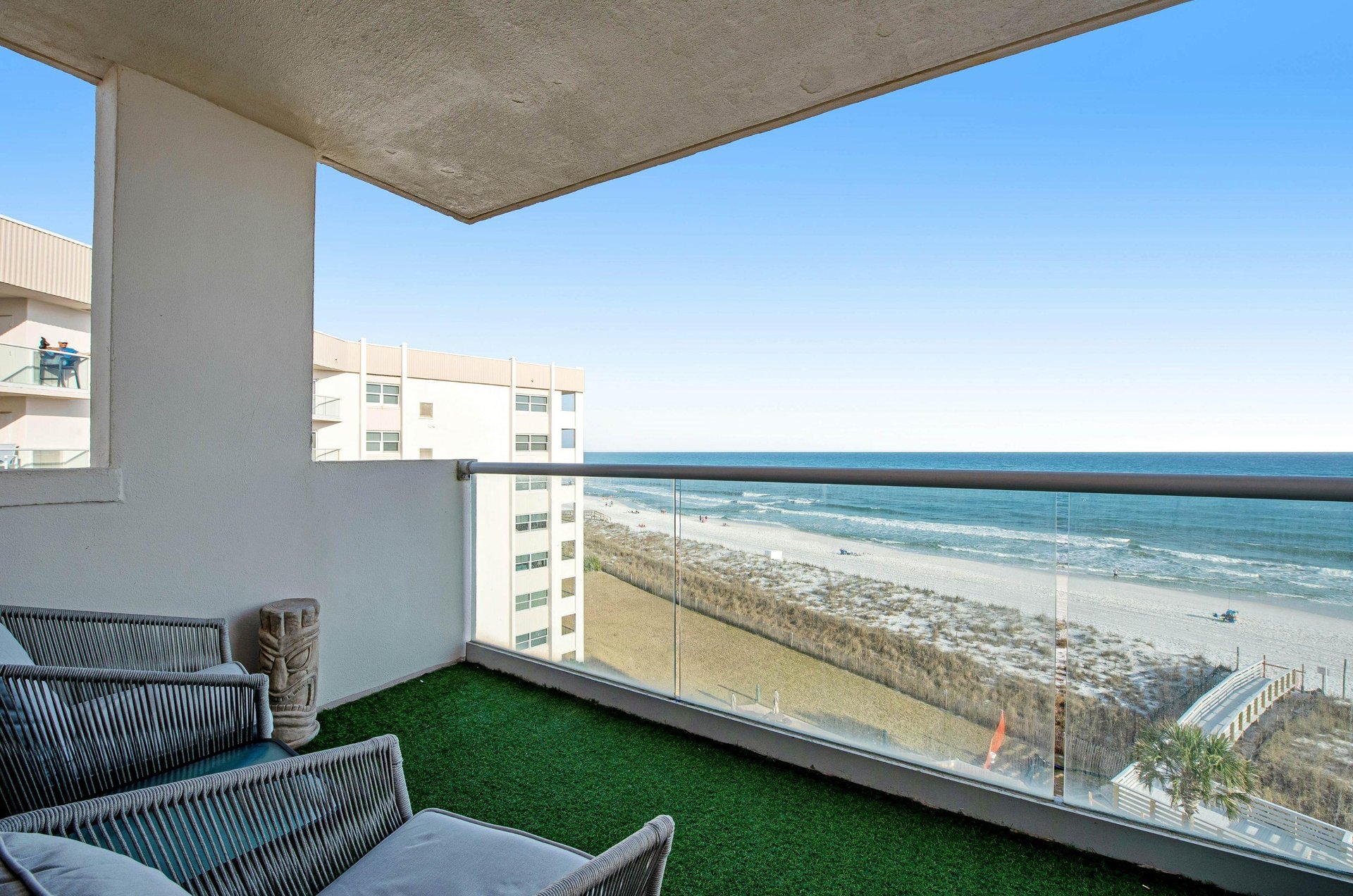 Regency Towers offers lovely Gulf views