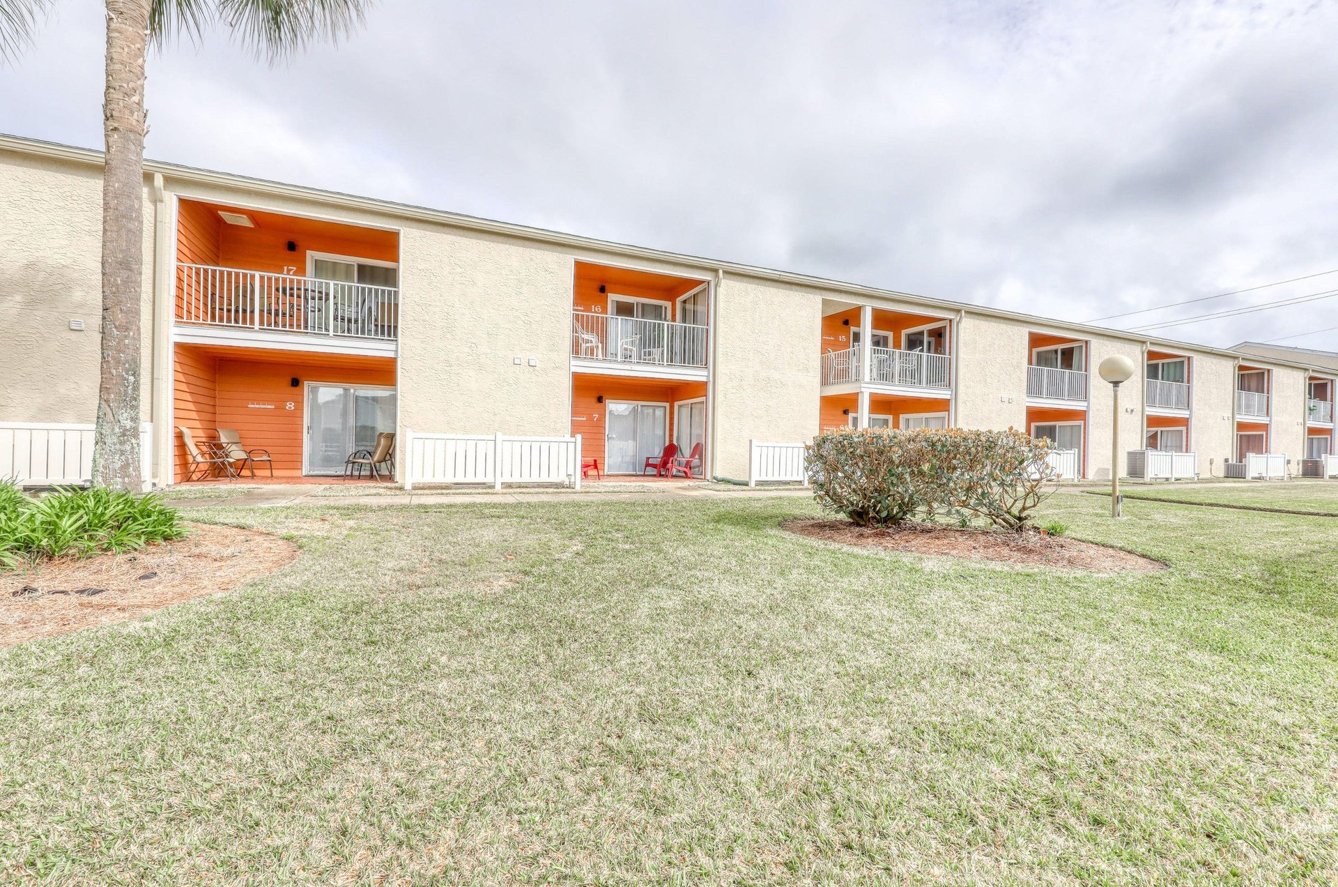 477973 Tradewinds Condos Miramar Beach  1915 0 202310 5133