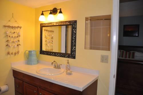 Lido Islander Inn and Suites  Sarasota in Sarasota FL 76