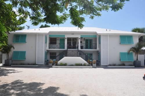 Lido Islander Inn and Suites  Sarasota in Sarasota FL 10