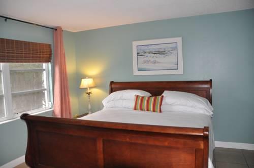 Lido Islander Inn And Suites  Sarasota in Sarasota FL 43