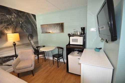 Lido Islander Inn And Suites  Sarasota in Sarasota FL 76