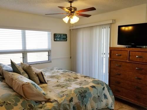 Gulf Strand Resort in St Petersburg FL 34