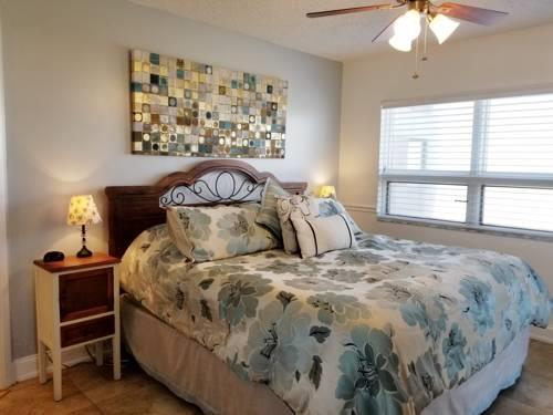 Gulf Strand Resort in St Petersburg FL 35