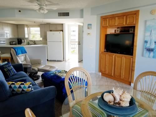 Gulf Strand Resort in St Petersburg FL 36