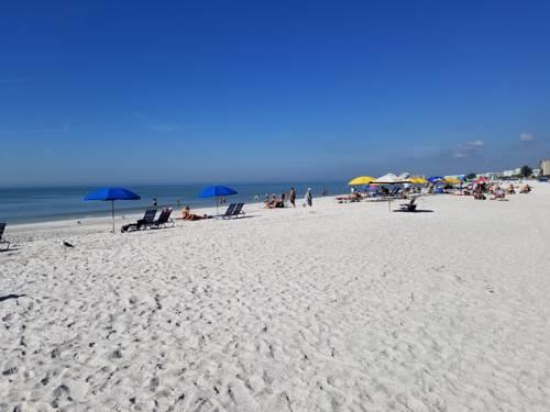 Gulf Strand Resort in St Petersburg FL 48