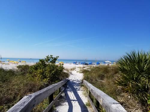 Gulf Strand Resort in St Petersburg FL 54