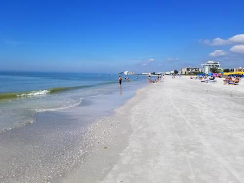 Gulf Strand Resort in St Petersburg FL 72