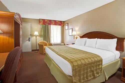 Ramada Sarasota in Sarasota FL 10