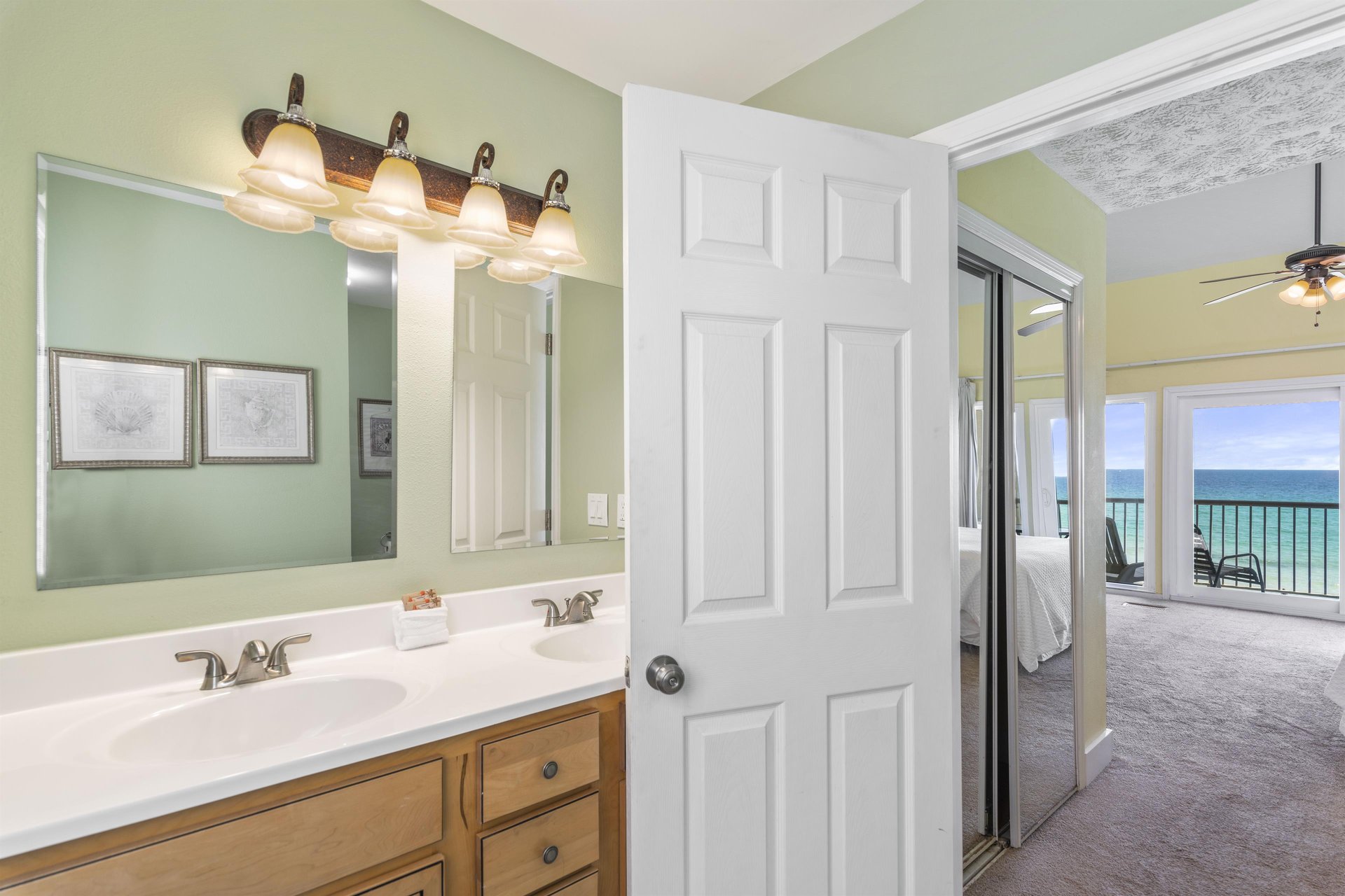 Destin Seafarer 208 18