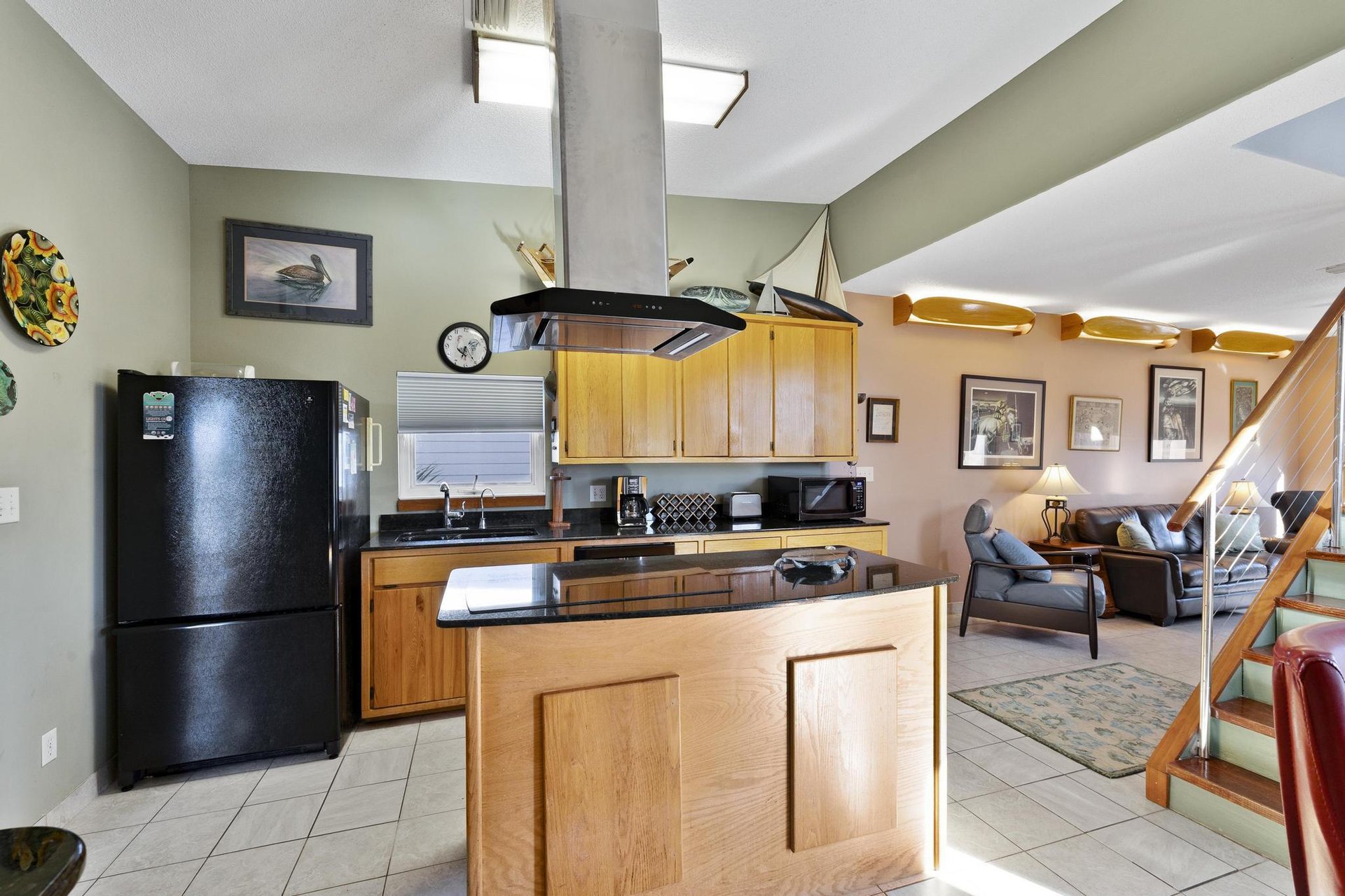 Ariola 107  The Treehouse 8