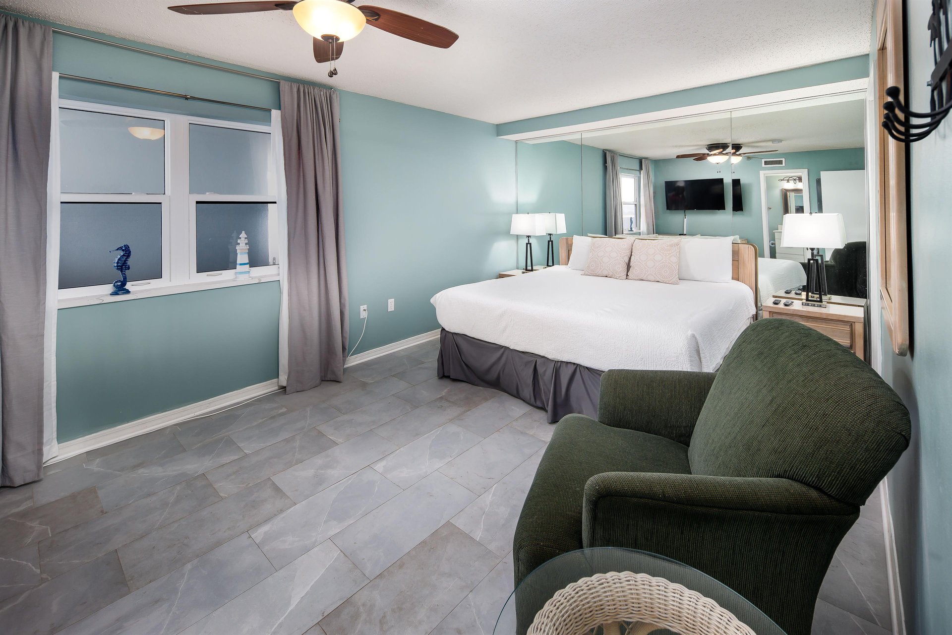 Nautilus Unit 1702 6