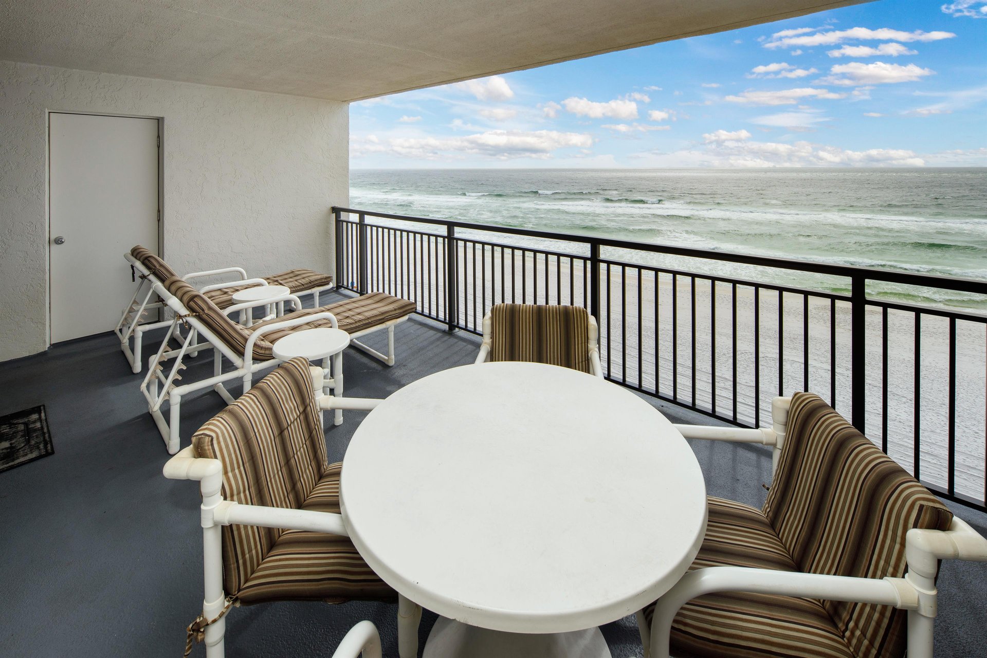 Nautilus Unit 1702 7