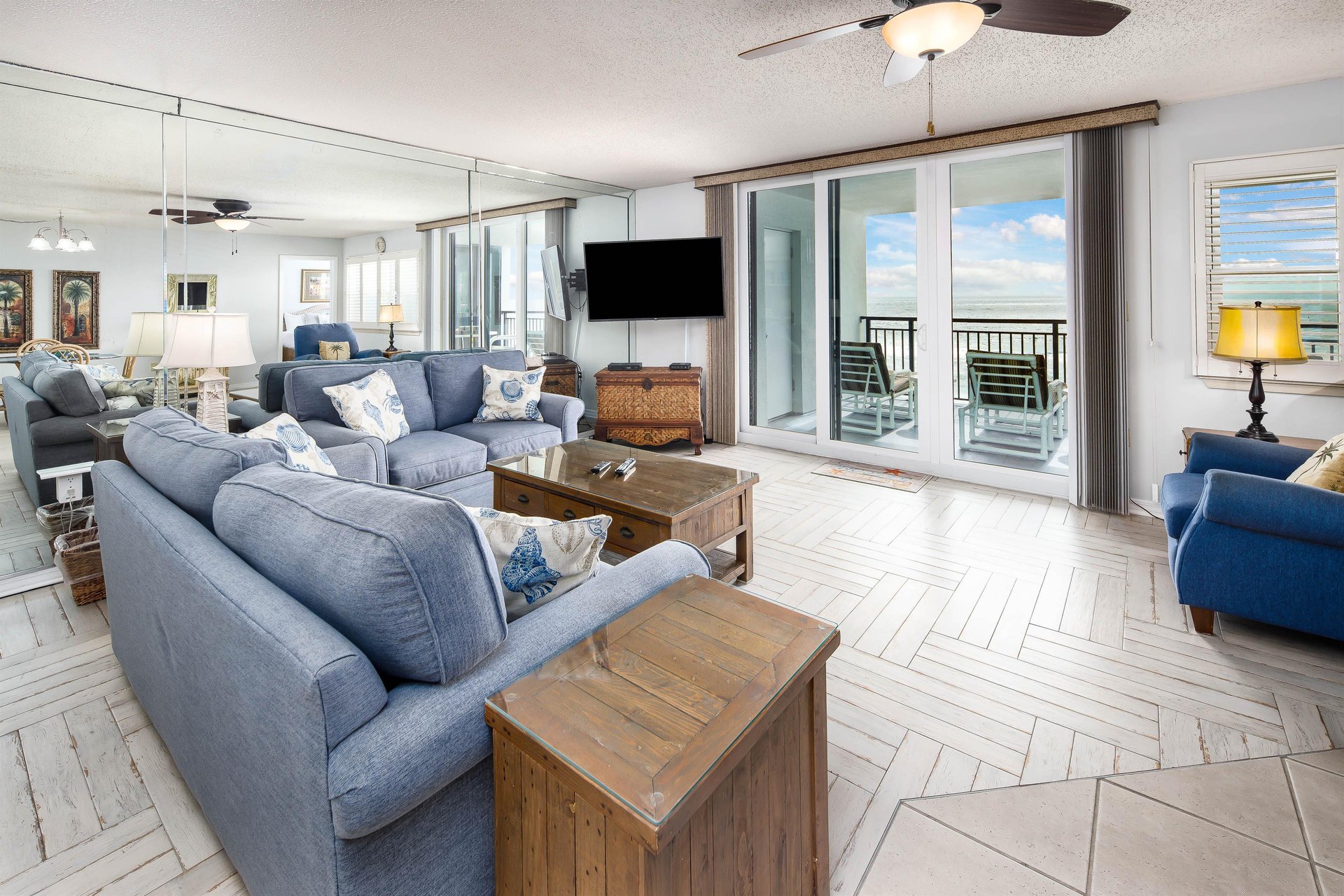 Nautilus Unit 1702 8