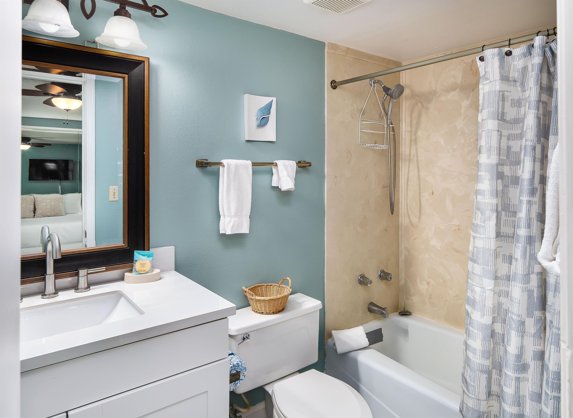 Nautilus Unit 1702 24