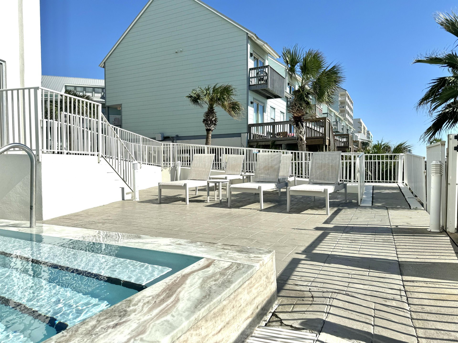 Island Tower 1903 41