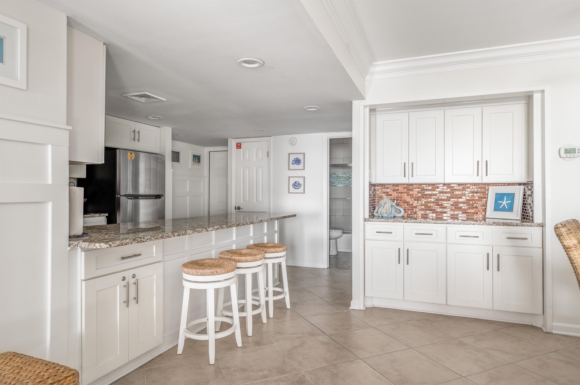 Holiday Surf and Racquet Unit 415 12