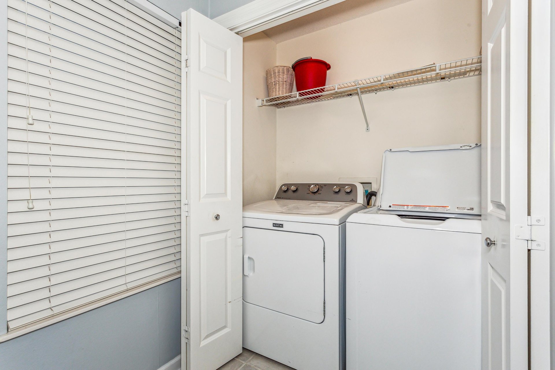 The Pearl of Navarre 702 NEW 23