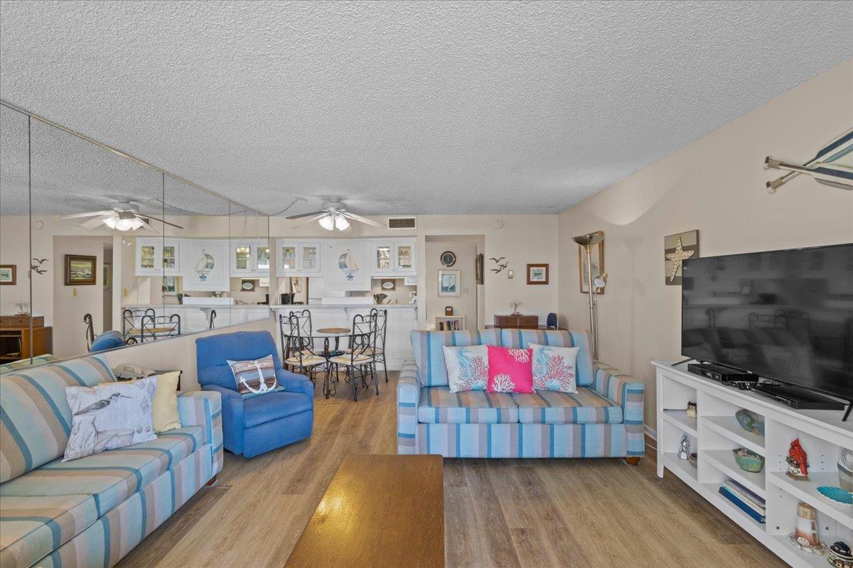 Holiday Surf and Racquet Unit 217 14